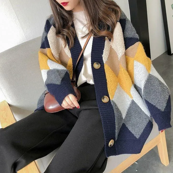 Fluffy Diamond Pattern Casual Women's Cardigan: Bold geometric prints with a tufted texture