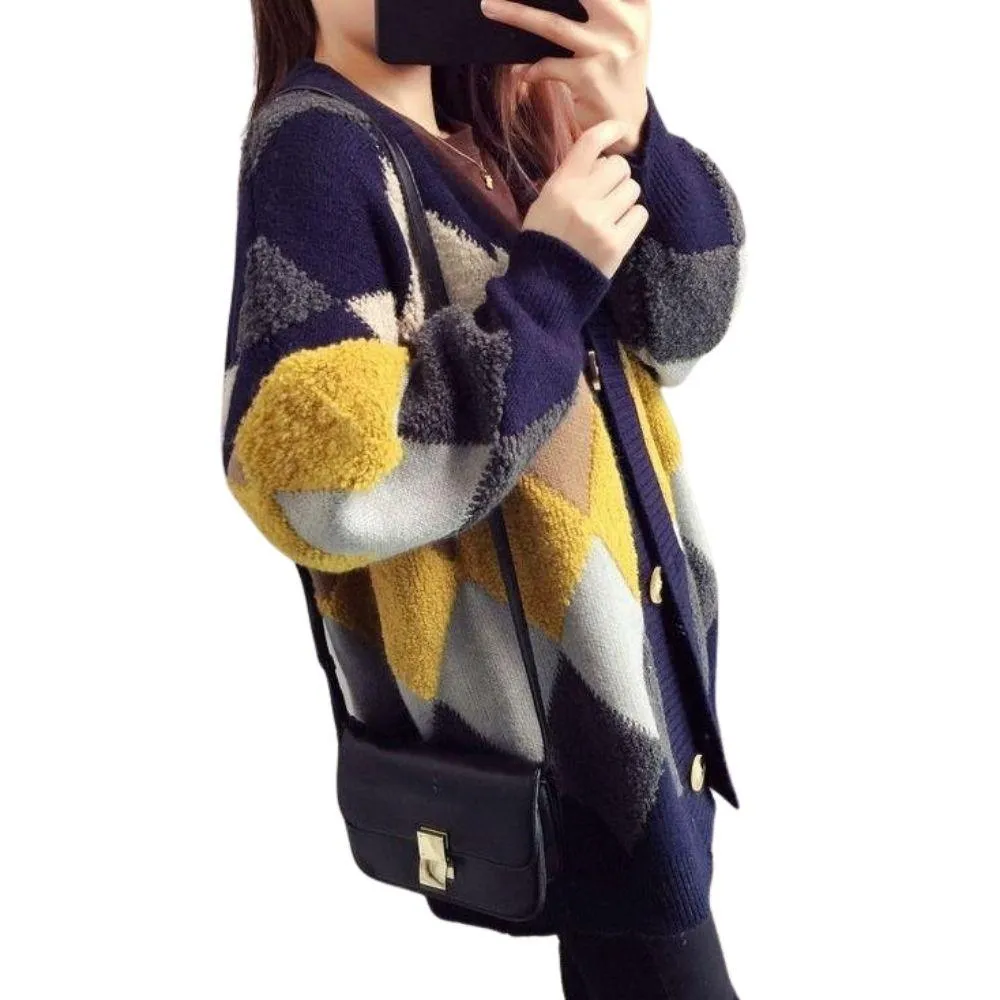 Fluffy Diamond Pattern Casual Women's Cardigan: Bold geometric prints with a tufted texture