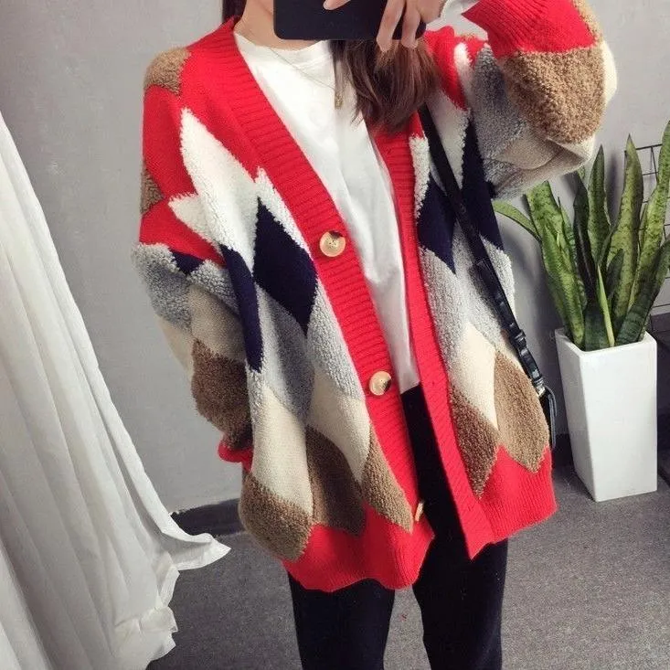 Fluffy Diamond Pattern Casual Women's Cardigan: Bold geometric prints with a tufted texture