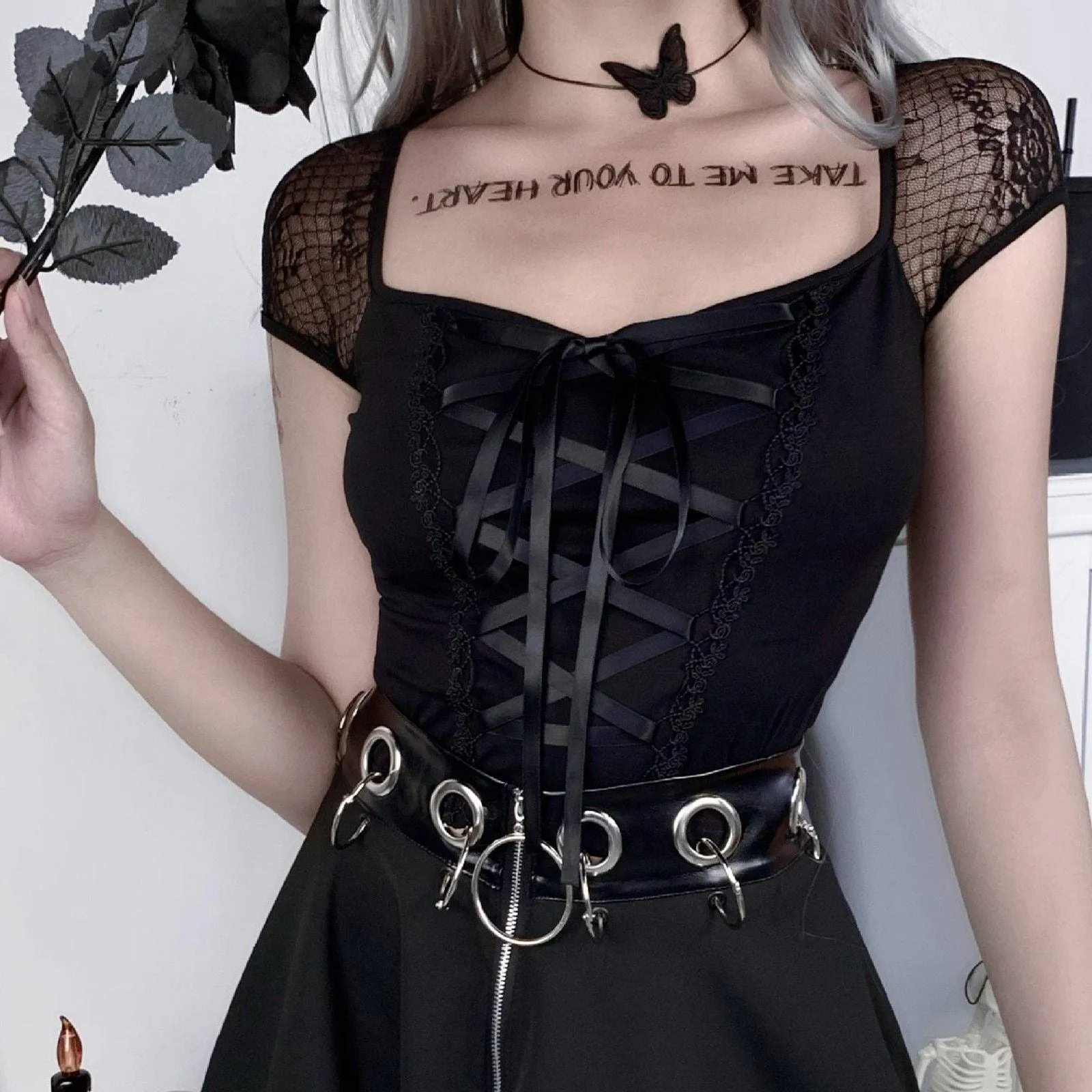 Gothic Rock Short Sleeve Corset Top with Lace and Ribbon Details: A Must-Have for Goth Fashionistas