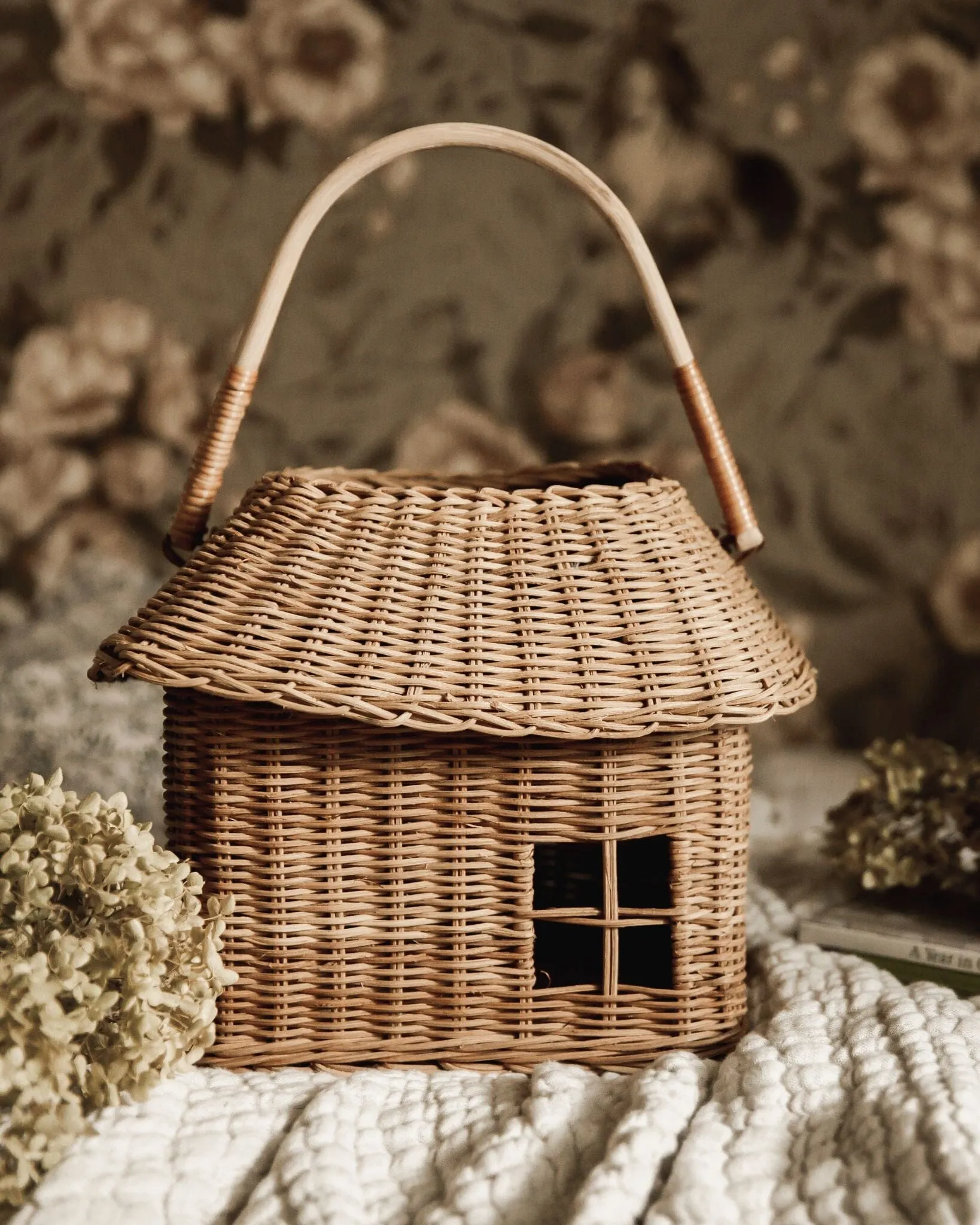 Rattan Hutch Small Basket